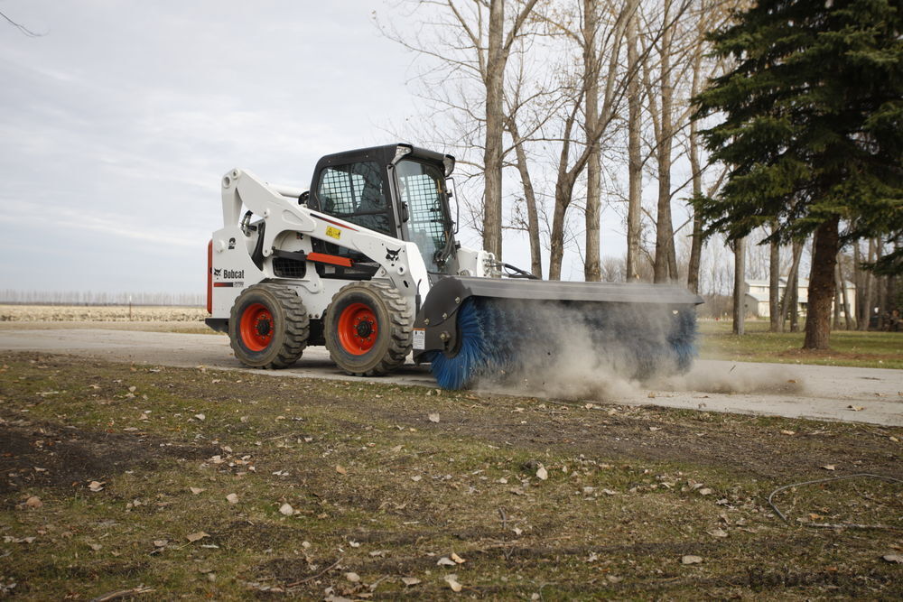 Мини-погрузчик Bobcat S770